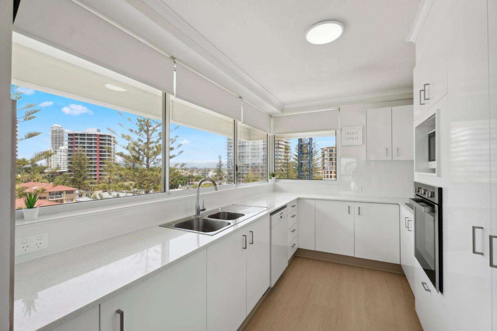 Baronnet Apartments Голд-Кост Экстерьер фото